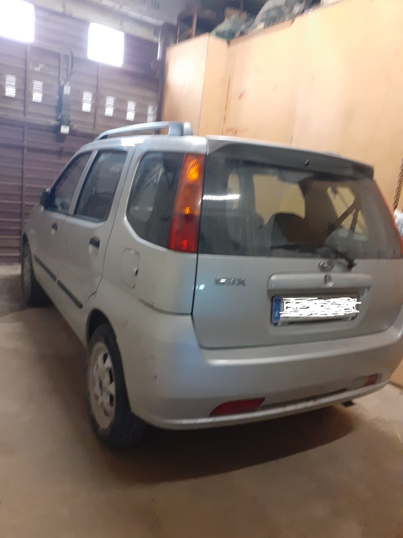 Subaru Justy 2003 siempre guardado en garaje - foto 1