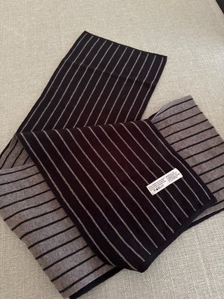 Bufanda Emilio Tucci Hombre Rayas Gris y Negra.