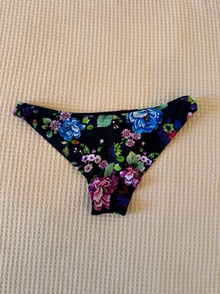 Mutandina costume floreale