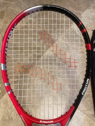Raqueta de Tenis Proton con funda
