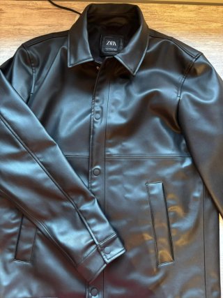Chaqueta Zara Cuero Negra