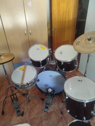 Batería Acústica Peal Drums