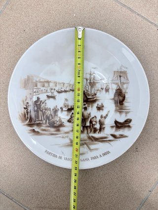 Plato decorativo antiguo