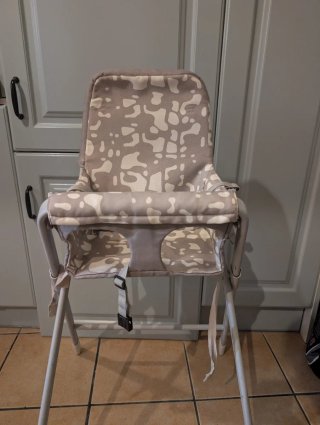 Trona plegable Ikea