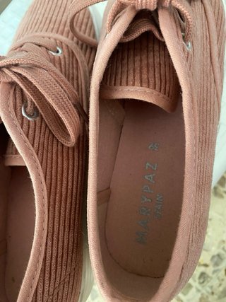 Zapatillas rosas de pana