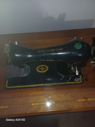 Máquina de coser Alfa S.A. Eibar España