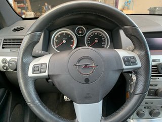 Opel Astra gtc 2007
