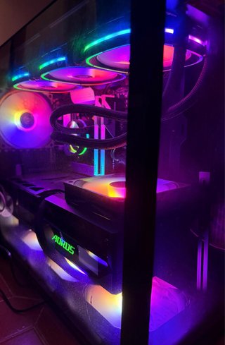 Sobremesa Gaming AMD Ryzen 7 RTX 5080 gigabite