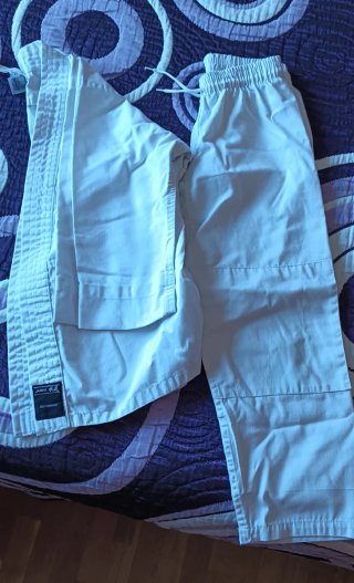Kimono Judo/Karate Decathlon 130cm