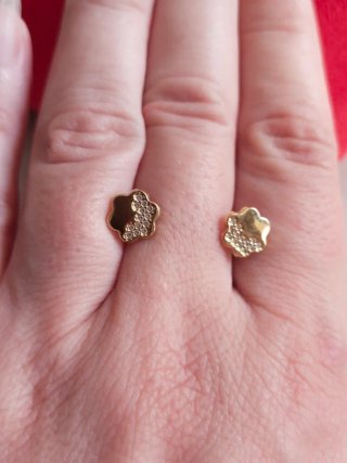 Pendientes Flor Oro 18K con Circonitas