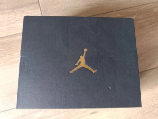 Zapatillas Jordan 11 Blancas y Azules talla 33.5