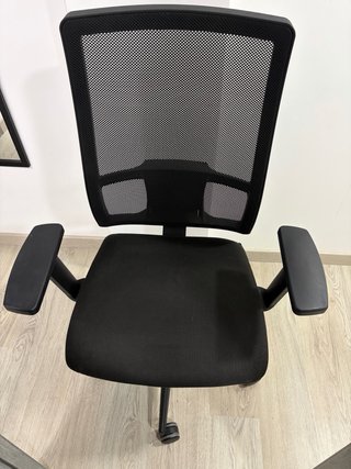 Silla oficina DelaOliva ergonómica malla