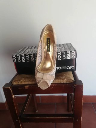 Zapatos de tacón Mariamare beige