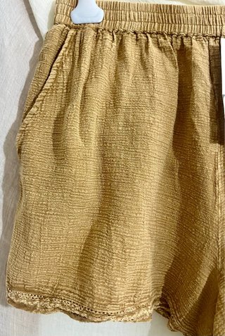 Shorts Zara color camel Nuevos