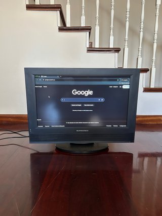 Televisor SUPRATECH Negro 25”