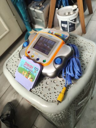 VTech V Smile Pocket Console + 2 Giochi