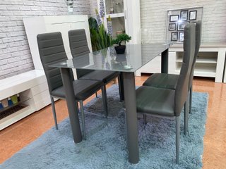 Mesa cristal templado + 4 sillas polipiel