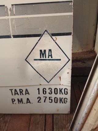 Puerta corredera Nissan Trade 1989