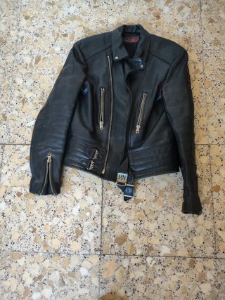 Cazadora de cuero para moto