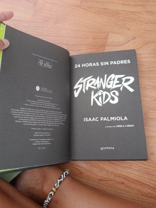 Stranger kids. Veinticuatro horas sin padres