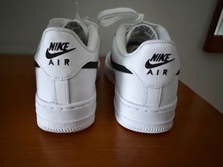 Sapatilhas Nike Air Force 1 Envio pelo correio