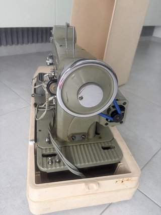 Máquina de coser Wertheim