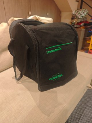 Thermomix 5 TM5 con accesorios.