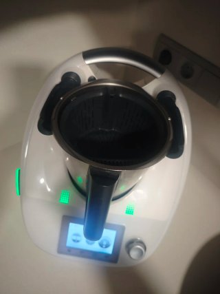 Thermomix 5 TM5 con accesorios.