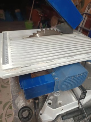 Ingletadora FOX con mesa y disco