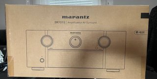 Marantz SR7015 AV Receiver Preto/Prata