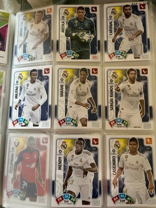 Adrenalyn 2019-2020 cromos de fútbol