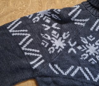 Maglione donna collo alto fantasia fiocco neve