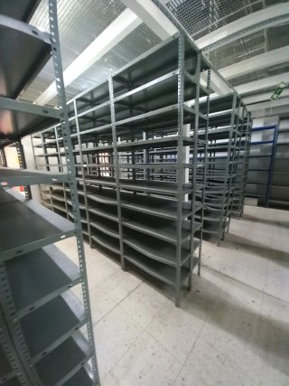 Estanterías de Almacén Metálicas