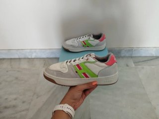 Zapatillas HOFF blancas y verdes