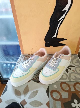 Zapatillas SAYE diferentes colores