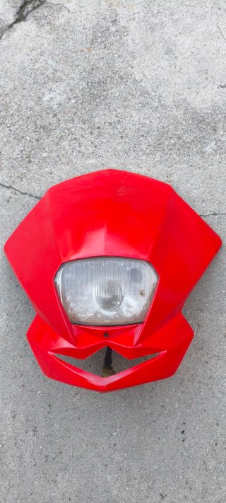 Porta farol moto vermelho