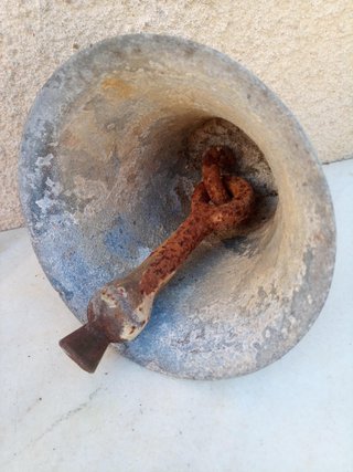 Campana antigua