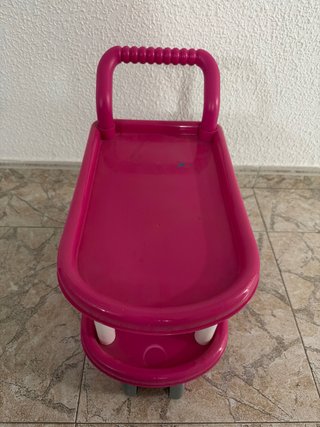 Camerino de juguete rosa