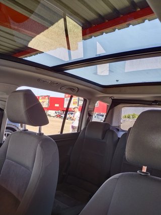Volkswagen Touran 2012