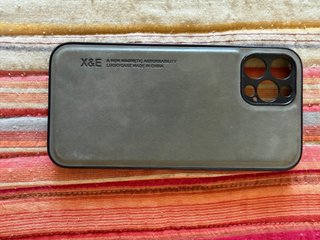 2 Custodie iPhone 12 Pro in pelle