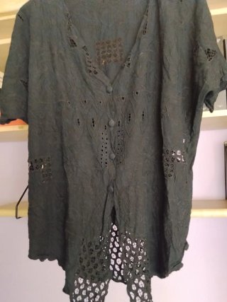 Camisa Negra Calada Talla Única