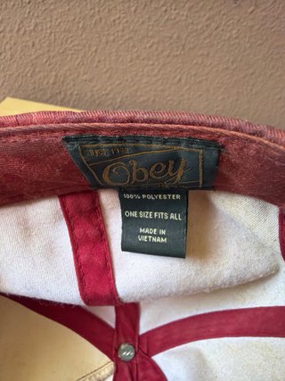 Gorra Obey Tie-Dye Rosa y Morada
