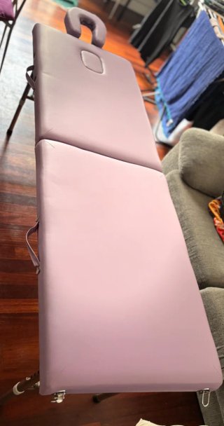 Mesa de masaje ajustable y portátil.