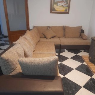 Sofá modular beige y marrón