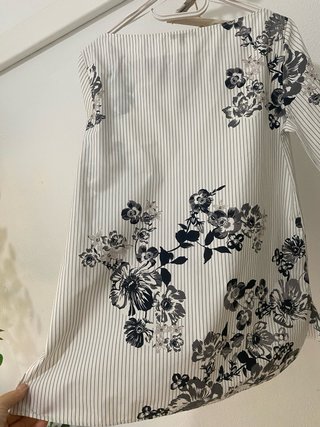 Blusa Massimo Dutti Rayas Flores