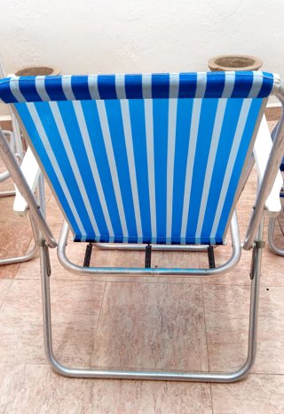 Silla de Playa Plegable Alta Rayas Azul/Blanco