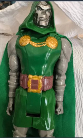 DOCTOR DOOM COLECCIÓN MARVEL T.GRANDE