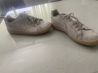 Nike Court Royale Talla 40