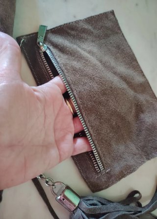 Borsa scamosciata