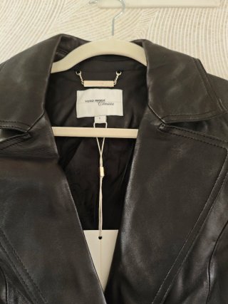 Gabardina de cuero nueva